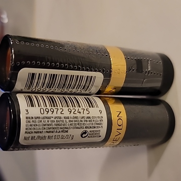 Revlon Lipstick Sheer 2 tubes with intact sanitary wrap makeup cosmetics - Picture 1 of 3